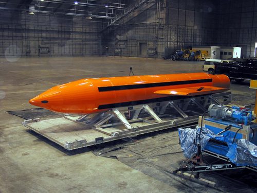 largest non nuclear bomb