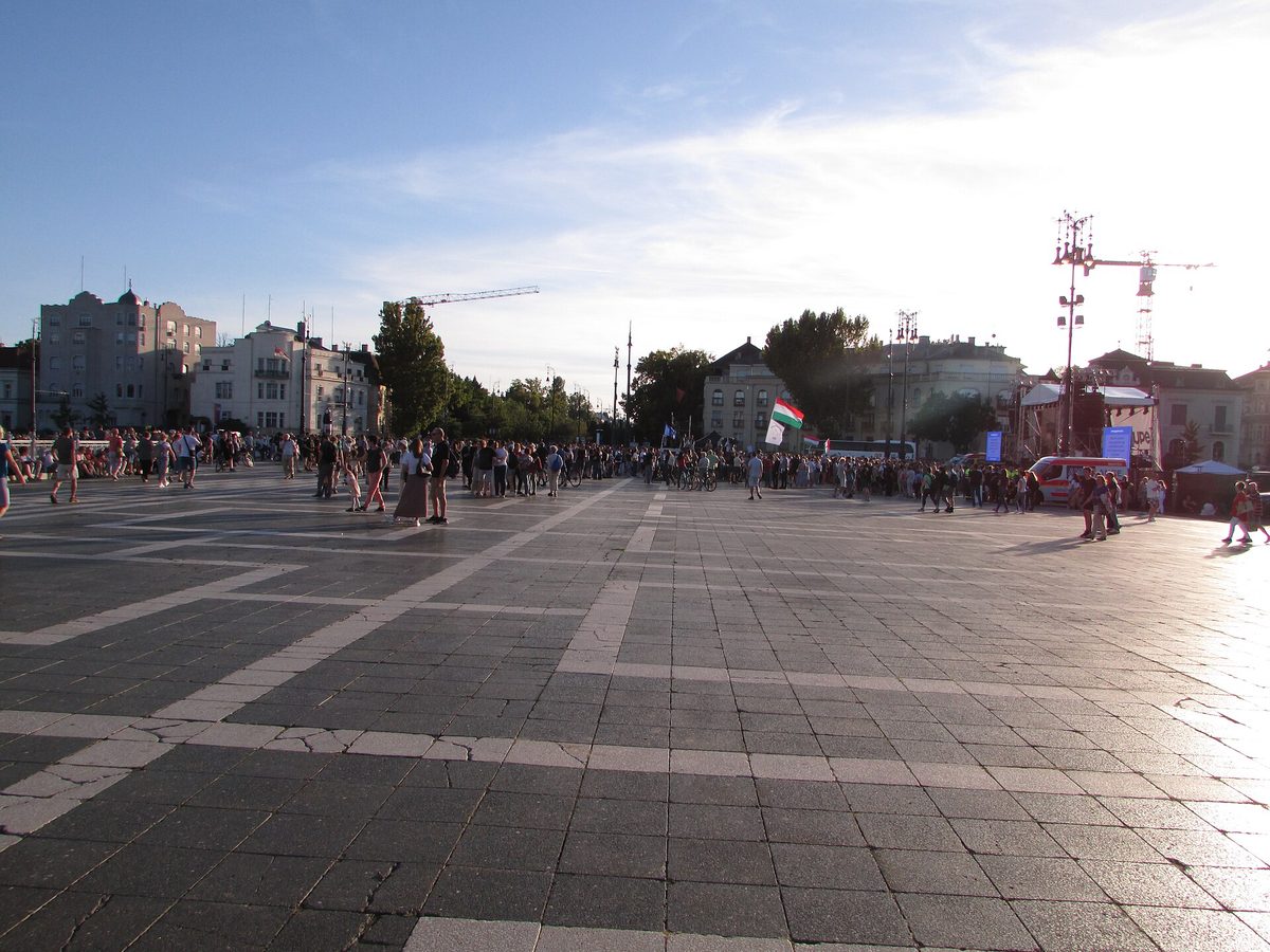 protest crowd
